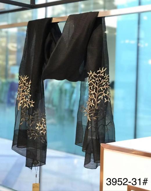 优品堂【桃花情缘】桑蚕丝+羊毛绣花长巾 商品图4