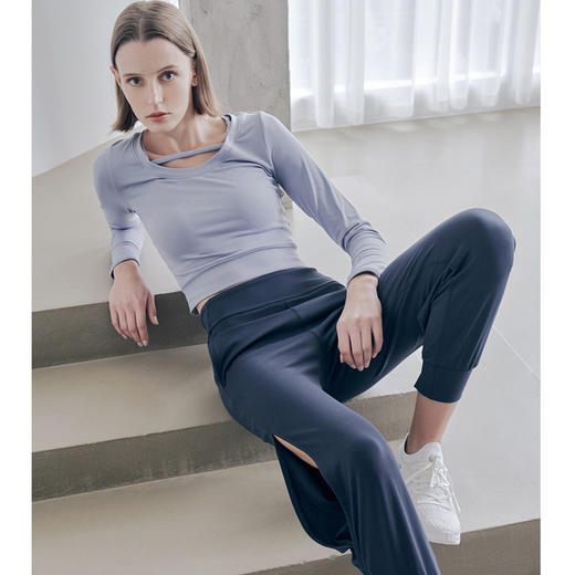 跃牌【洛水之神系列】弹力运动上衣后背三角镂空美背运动训练瑜伽服T恤  HN196 商品图3