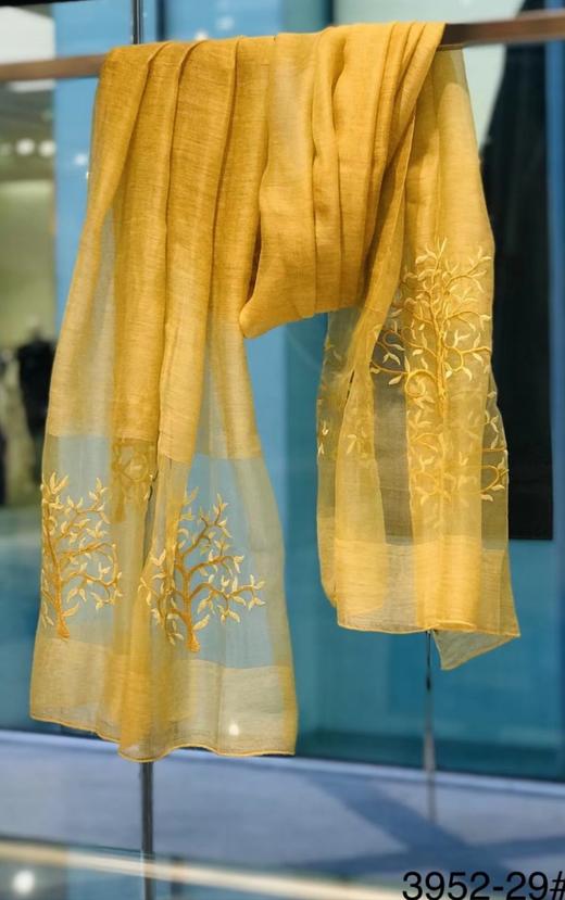 优品堂【桃花情缘】桑蚕丝+羊毛绣花长巾 商品图1