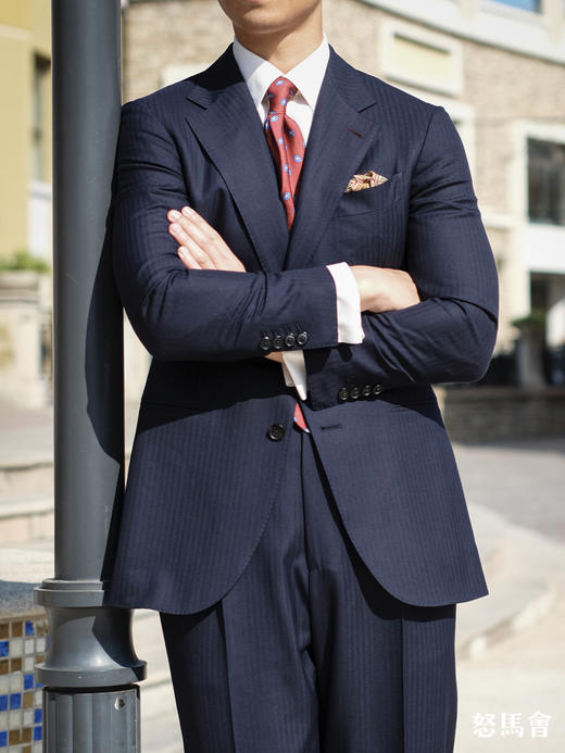 杰尼亚 Cloth Ermenegildo Zegna Traveller Four Seasons 藏青色暗人字纹全麻衬套装 商品图3