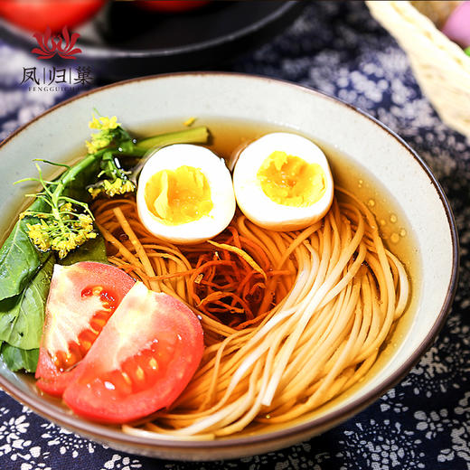 凤归巢 有机挂面400g 胡萝卜味菠菜味紫薯味原味 劲道面条 原料凤归巢有机石磨面粉 商品图2