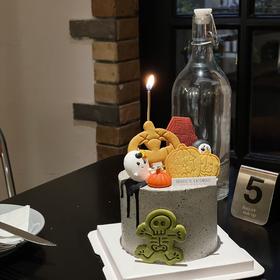 万圣节主题黑芝麻南瓜蛋糕