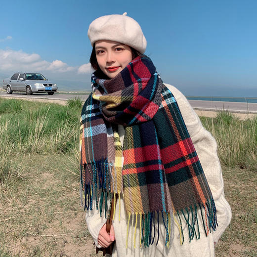 【时光倒流，复古格子围巾女】秋冬必备，百搭经典；双面加厚，融暖入肌；中长款披肩，时尚百变；学生围脖潮，潮流标杆。 商品图1