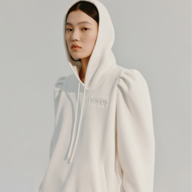 LIYIHAN 超大袖廓形白色卫衣 Y233S06201