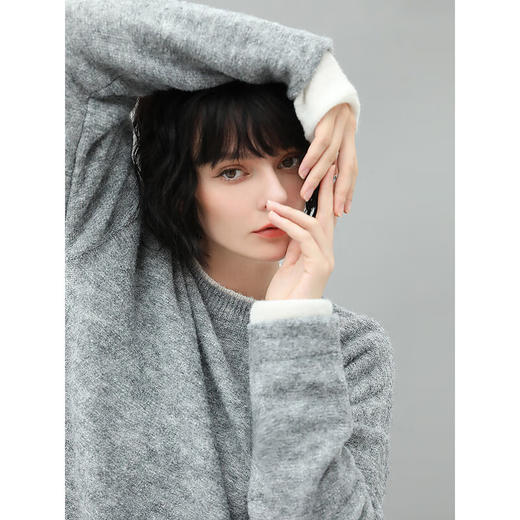 【秒杀特惠】COCOBELLA气质灰撞色假两件软糯针织衫时尚休闲套头毛衣MZ972 商品图1