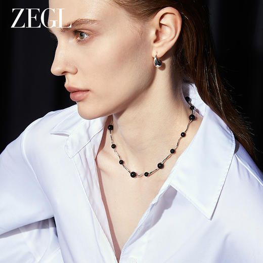 ZEGL灰色人造珍珠项链女款轻奢小众高级感锁骨链黑玛瑙秋冬毛衣链 商品图3
