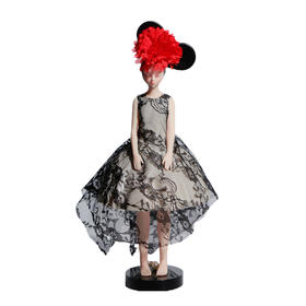 红与黑三部曲之一-然女孩