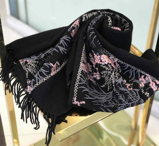 优品堂【梅兰竹菊】羊毛+绣花围巾披肩两用 商品图2