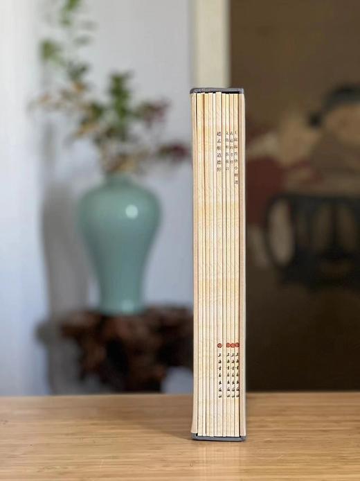 《历代小楷名作选刊》（一函十册），王羲之钟繇等书，16开，平装，上海书画出版社2011年初版，目前印次不论。定价248，售价122元 商品图1