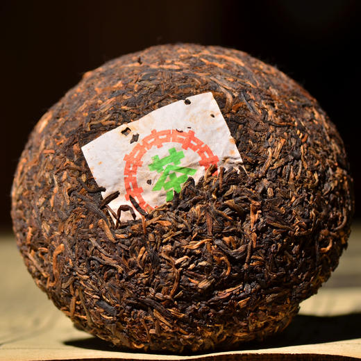 早期出口台湾八中标！2003年勐海茶厂出品嫩芽白菜沱！喝完不满足，包邮退换货！饮一口从市面上最强最贵的大白菜中挑出来的超高等级嫩芽沱茶是什么体验？ 商品图1