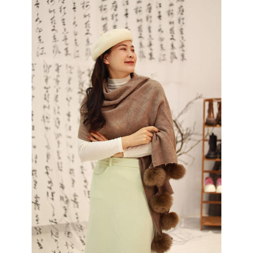 【线上专属】毛球羊绒围巾（PS01） 商品图1