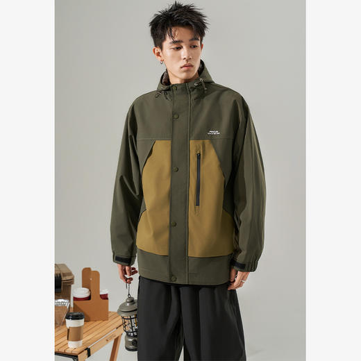 西遇韩版字母刺绣冲锋衣新款运动休闲外套宽松连帽夹克11932262 商品图3