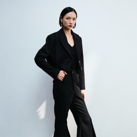 LIYIHAN短款压褶外套 Y234T10290