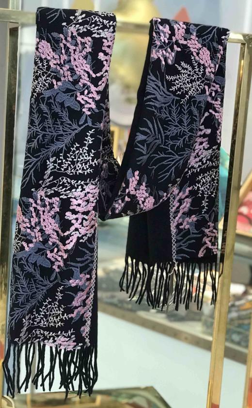 优品堂【梅兰竹菊】羊毛+绣花围巾披肩两用 商品图0