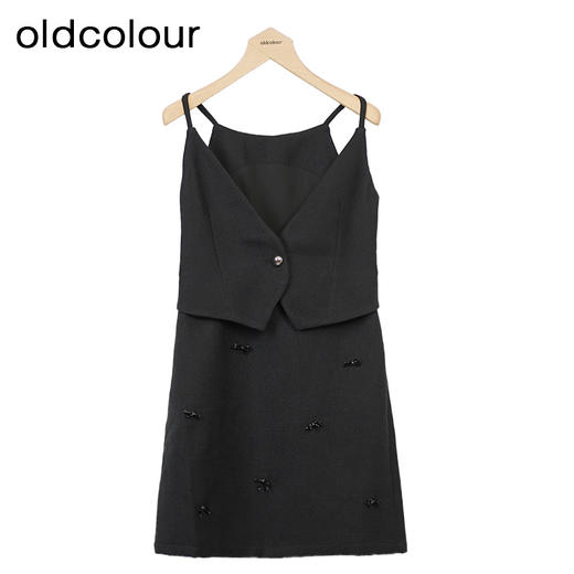 oldcolour黑色吊带连衣裙秋季新款V领气质百搭短裙女O33104149 商品图0
