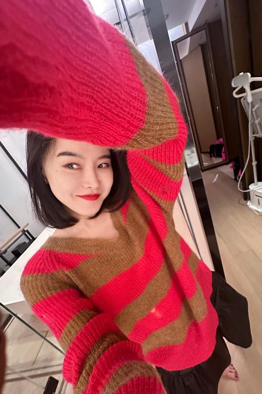 DUO 芭比棕熊 Barbicore美拉德完美融合条纹宽松马海毛锁骨毛衣 商品图2