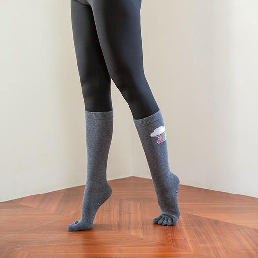 秋冬靠普拉精梳棉高筒瑜伽袜PVC胶底五指袜厂家批发新款瑜伽袜【16500】 商品图0