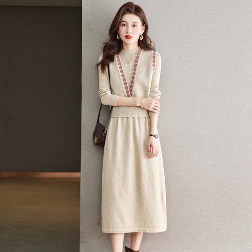 气质收腰修身针织连衣裙，马甲配毛衣裙子两件套CC-22-8285 商品图4