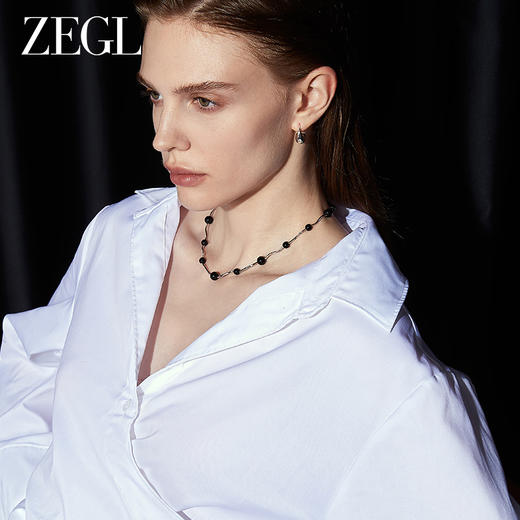 ZEGL灰色人造珍珠项链女款轻奢小众高级感锁骨链黑玛瑙秋冬毛衣链 商品图4