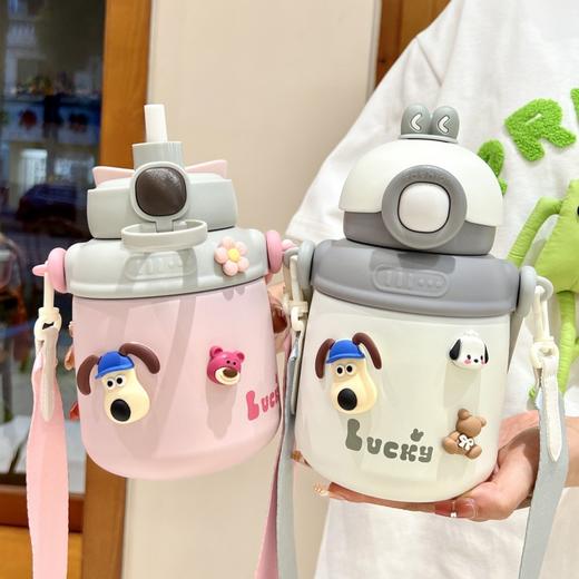 【大容量！儿童保温杯】保温杯女士儿童学生杯大容量水壶吸管水杯网红大肚杯上学水杯，吸管设计方便饮水，900m超大容量。ry 商品图1