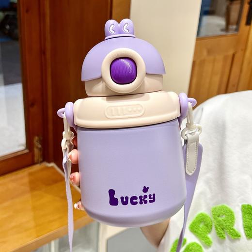 【大容量！儿童保温杯】保温杯女士儿童学生杯大容量水壶吸管水杯网红大肚杯上学水杯，吸管设计方便饮水，900m超大容量。ry 商品图5