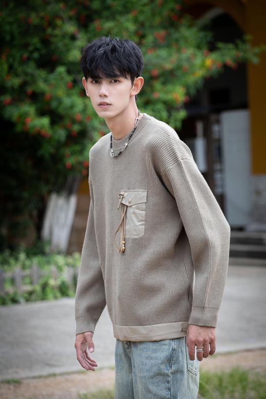 W332843188拼接圆领套头针织衫 商品图4