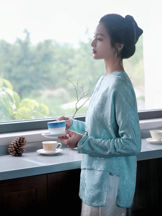 盛唐牡丹 |真丝花罗莺歌蝶舞女上衣 商品图7