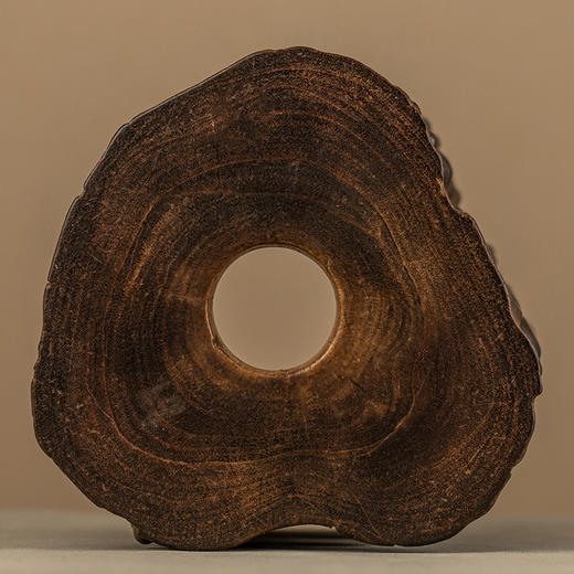 清早期 紫檀树瘤随形笔海 商品图3