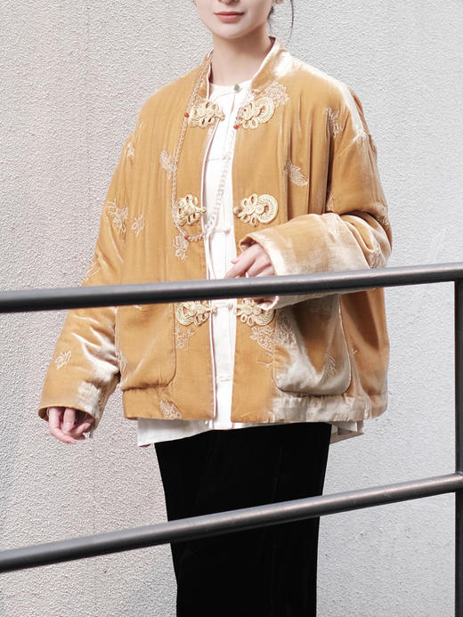 盛唐牡丹 |丝绒绣花大花扣夹棉外套 商品图7