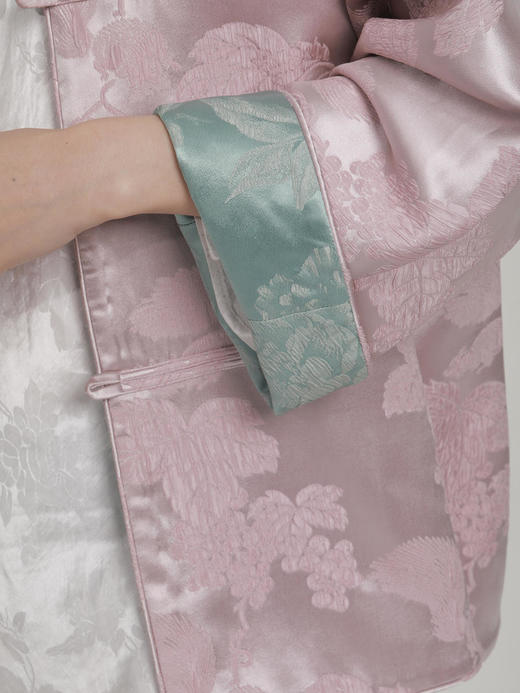 微瑕秒杀|  盛唐牡丹 | 松鼠葡萄真丝立领对襟外套(夹棉)[特价品](特殊商品不退不换) 商品图5