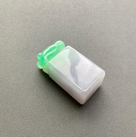 糯冰种阳绿翡翠印章 商品图3