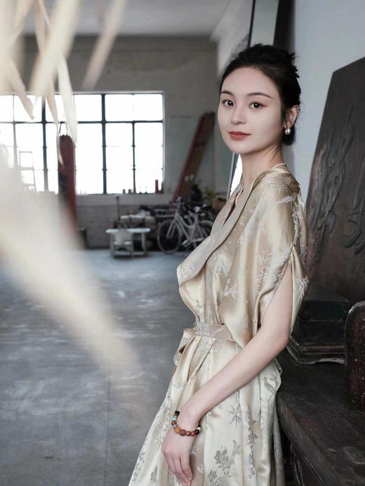 盛唐牡丹 |真丝提花香槟金喜上眉梢连衣裙(配腰带) 商品图8