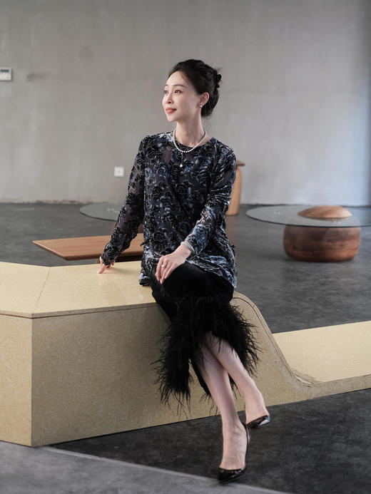 微瑕秒杀| 盛唐牡丹|丝绒黑色鸵鸟毛半裙[特价品]](特殊商品不退不换) 商品图5