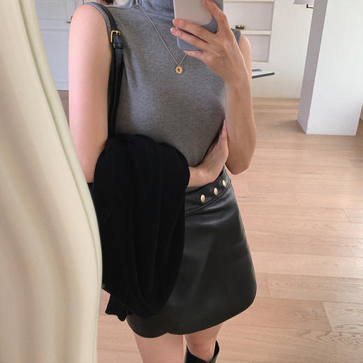 金蘑菇菇【 无袖 XS码 】高领薄款女百搭修身打底无袖t恤 商品图0