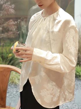 瑕疵|  盛唐牡丹 |真丝压花圆领女上衣-珍珠白 [特价品]