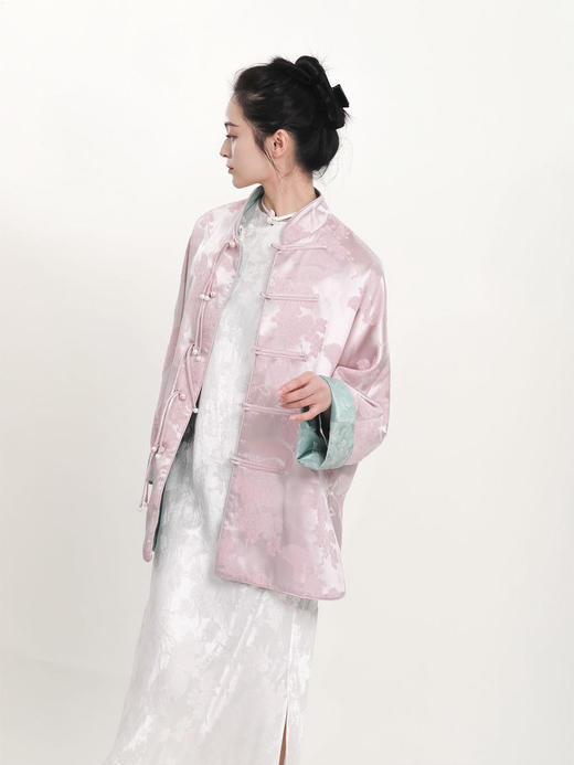 微瑕秒杀|  盛唐牡丹 | 松鼠葡萄真丝立领对襟外套(夹棉)[特价品](特殊商品不退不换) 商品图2