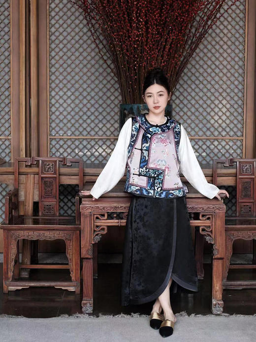 下架|高货限量款| 盛唐牡丹 |重缎真丝三蓝绣坎肩 [特价品] 商品图2