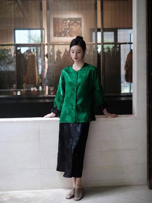 盛唐牡丹 | 真丝冠乐绉松鼠葡萄纹双面穿外套 商品图8