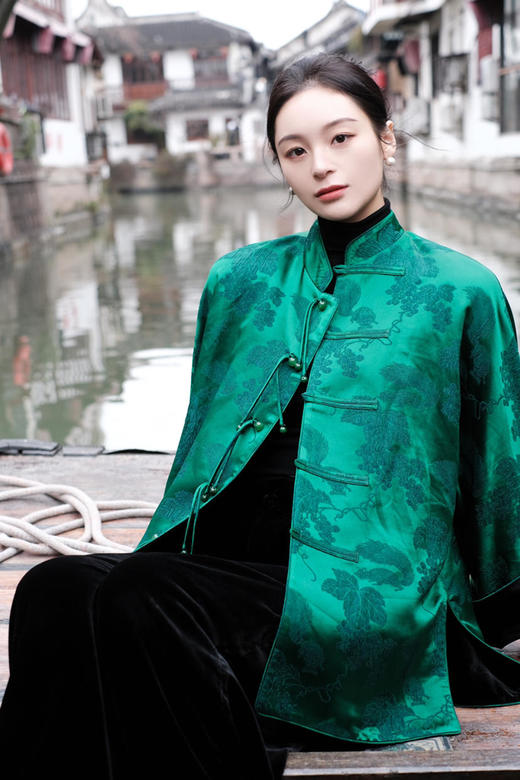 盛唐牡丹 |双面松鼠葡萄纹女外套/丝绒正反两穿 (不夹棉) 商品图0