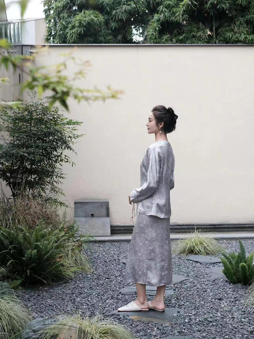 盛唐牡丹 |真丝提花缠枝喜鹊纹半裙 商品图3