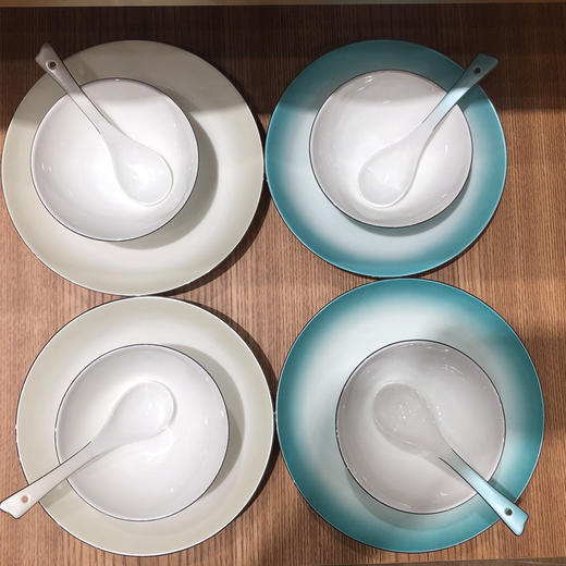 品物攸宜唐山骨瓷手绘素锦4人用12头中式套装餐具（蓝绿+白）礼盒装 商品图0