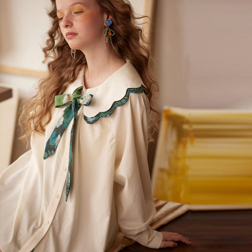 两三事梵高文艺余香流淌印花绑带波浪边翻领衬衫女 商品图1