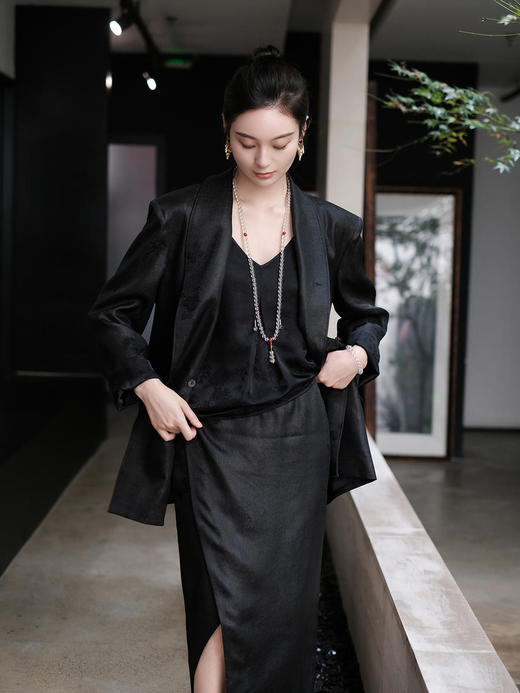 盛唐牡丹 |香云纱蝴蝶碎花纹西装外套 商品图6