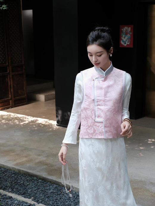 盛唐牡丹 |花锦缎百蝶偏襟马甲 商品图2