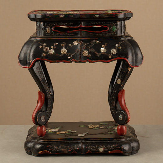 清 黑漆百宝嵌花鸟纹高束腰三弯腿带托泥香几摆件 商品图0