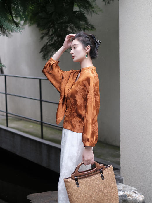 盛唐牡丹 |真丝冠乐绉焦糖色对襟上衣 商品图6