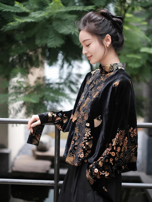 盛唐牡丹 |丝绒烫金设计款上衣 商品图1