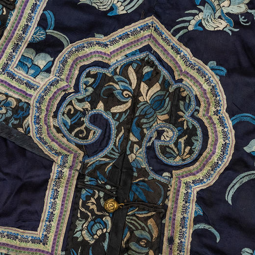 清 三蓝绣花鸟纹女褂 商品图2
