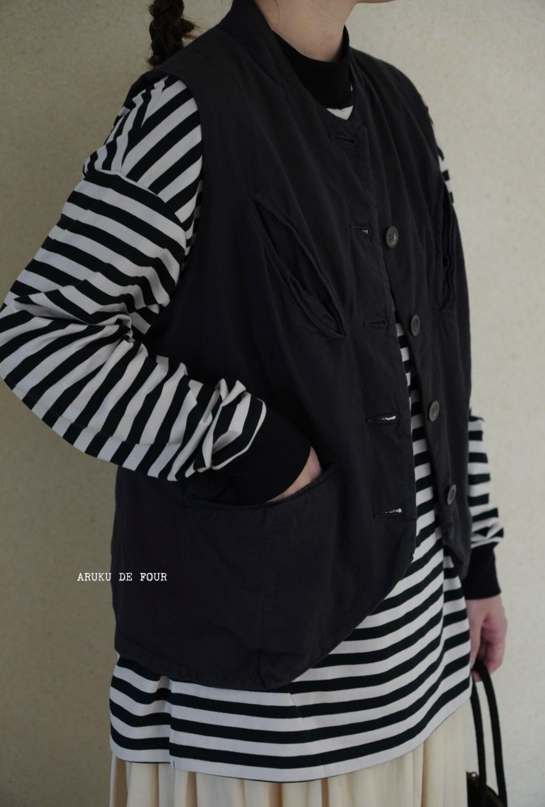 Au garcons炭黑/黑纽扣马甲