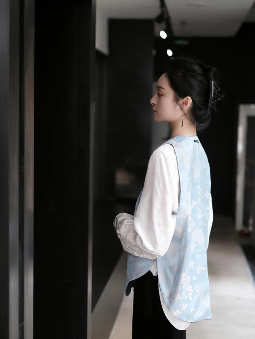 盛唐牡丹 |忆鹿华亭花锦缎双面穿马甲 商品图8